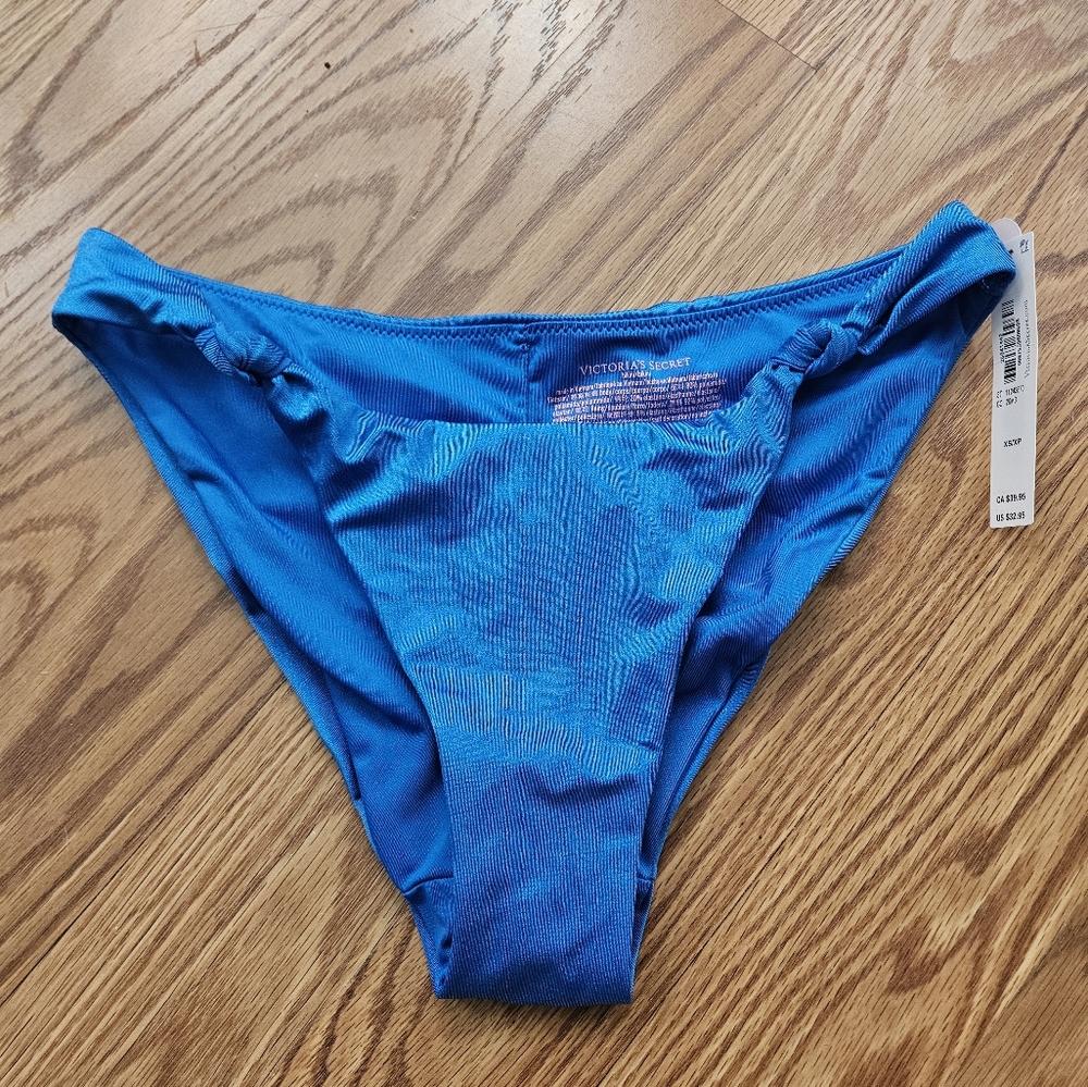 VS Bikini Bottom